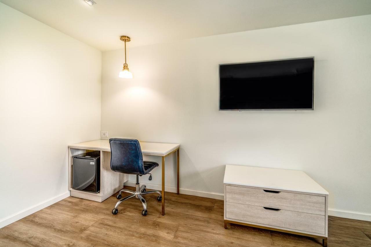 Trend Hotel At Lax Airport Lennox Ruang foto