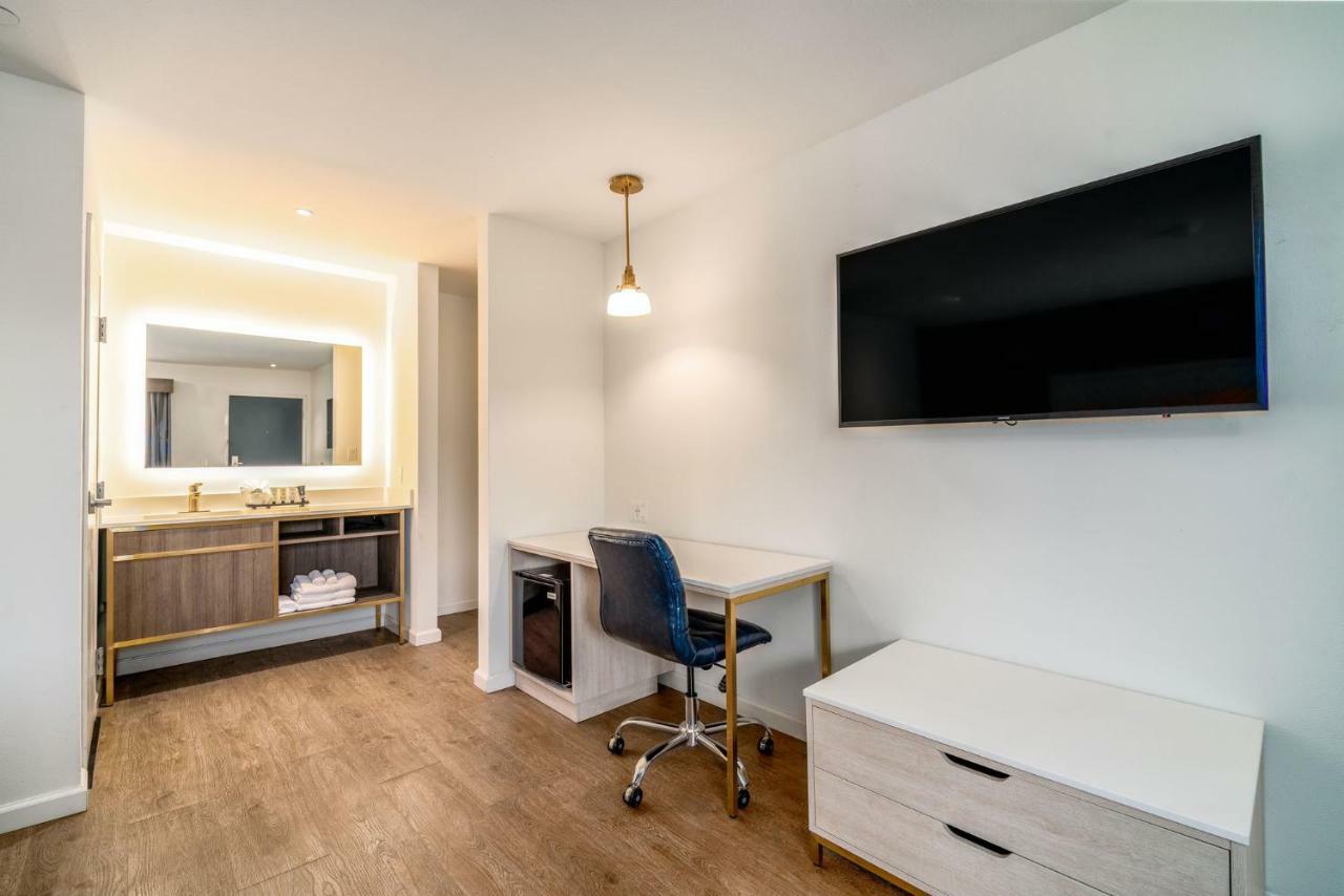 Trend Hotel At Lax Airport Lennox Bagian luar foto